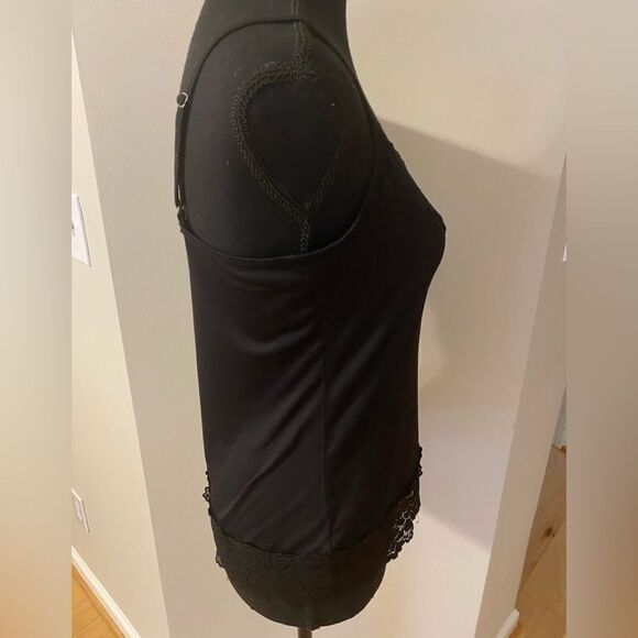 White House Black Market sz. M black wide lace trim Camisole w/adjustable straps - Picture 5 of 12